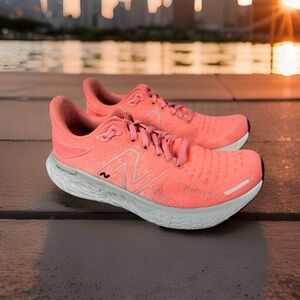 New Balance Fresh Foam X 1080v12 Grapefruit Pink Athletic Shoe Women Size 7.5